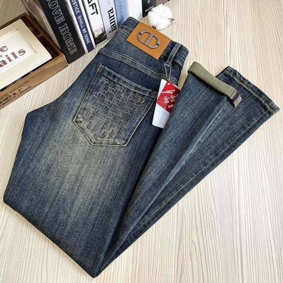 jeans - Picture 2 of 9